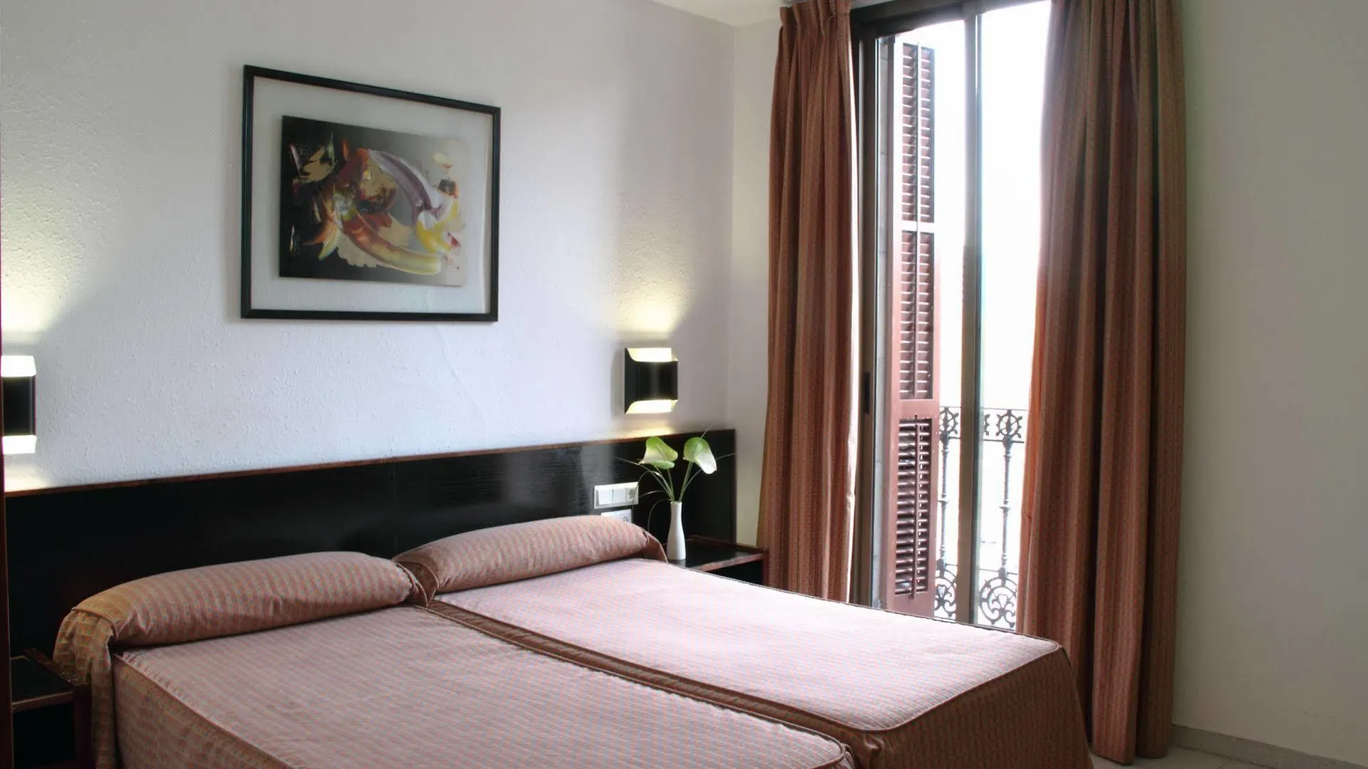 Hotel Monegal Barcelona 2*,